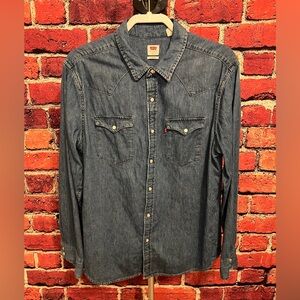 Levis Classic Standard Fit Western Snap Shirt, Dark Wash - Large